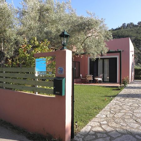 Ionian Breeze Studios Frínion Екстериор снимка